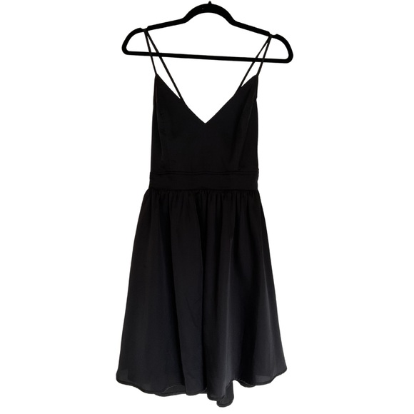 Slinky Dress - Cocktail Party, Wedding - Picture 1 of 10